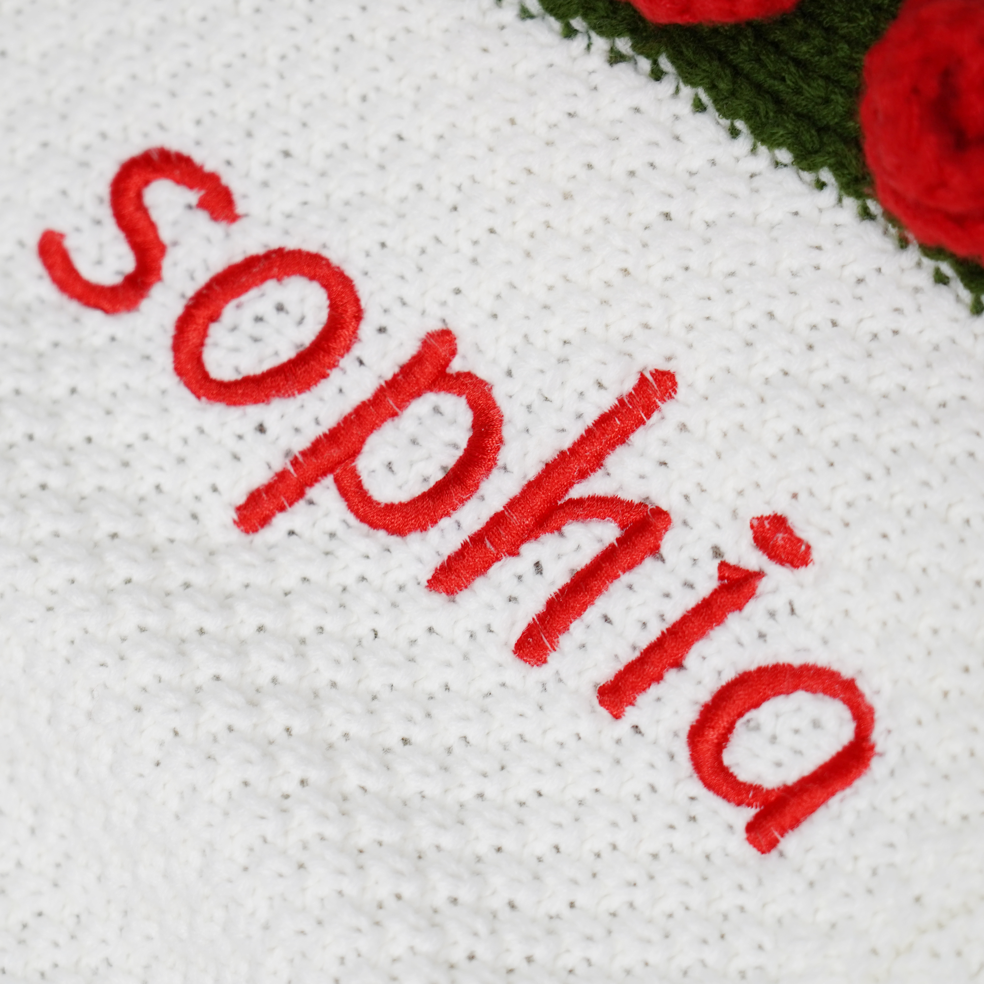 Hand-woven Rose Blanket Gift for Valentine's Day Gift